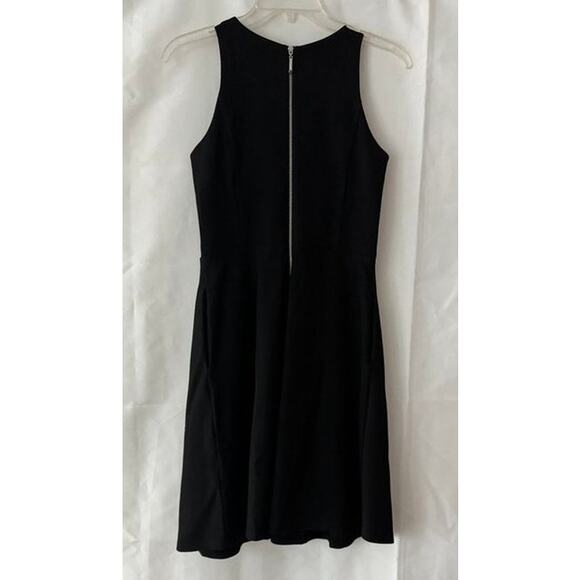 White House Black Market Black Fit & Flare Dress Size 0 with Side Pockets - Picture 3 of 16